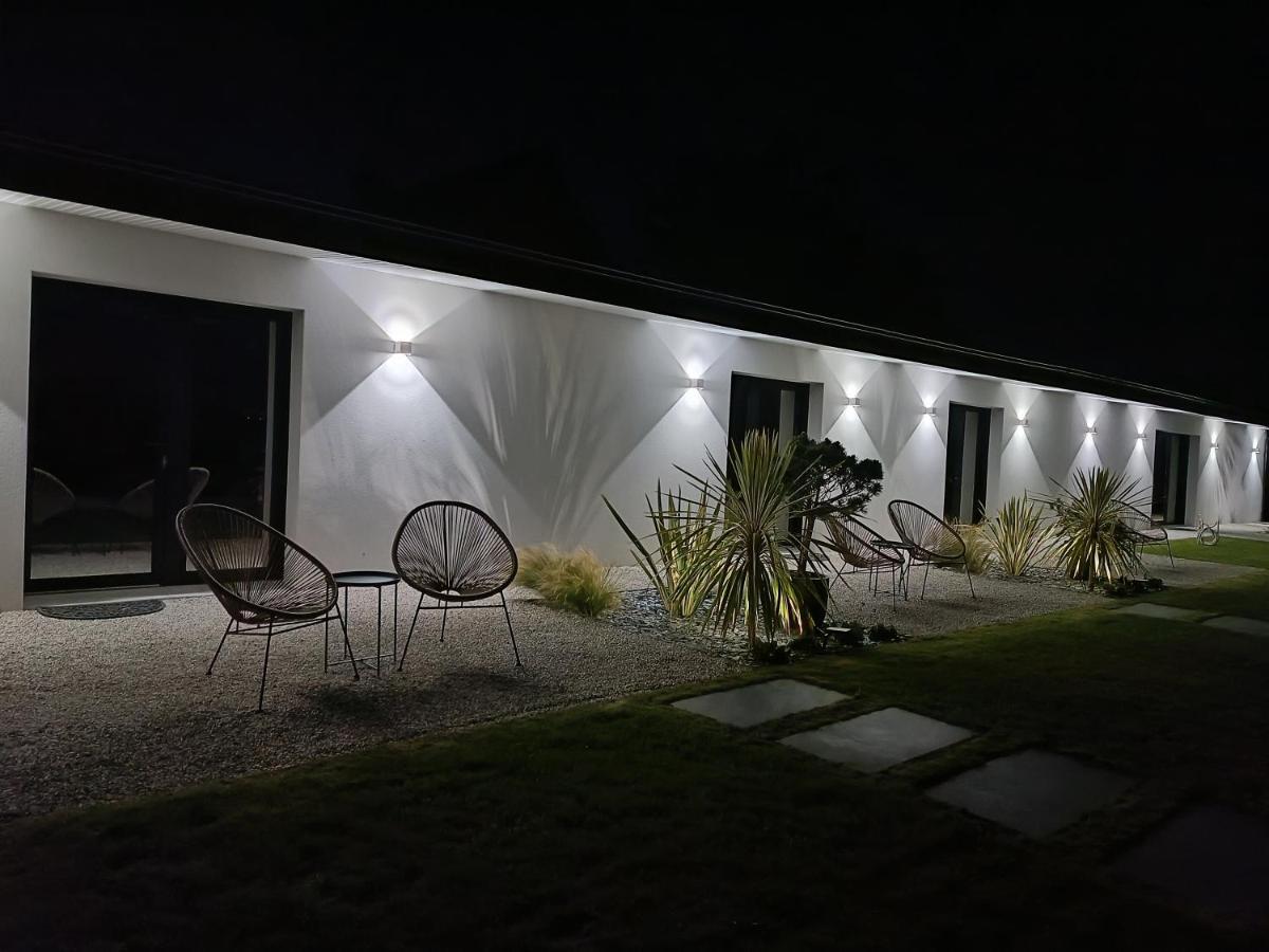 Maison Bailly Ducey-Les Cheris Exterior foto